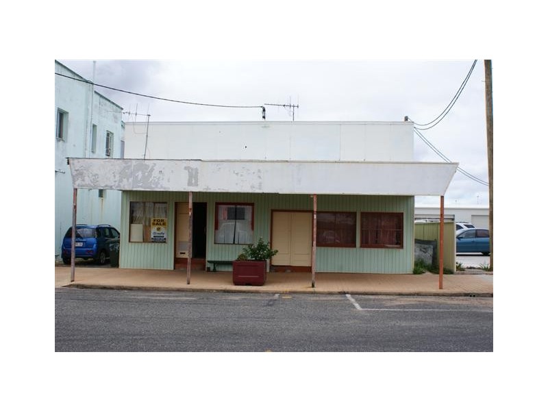 11 Victoria Street, Biggenden QLD 4621