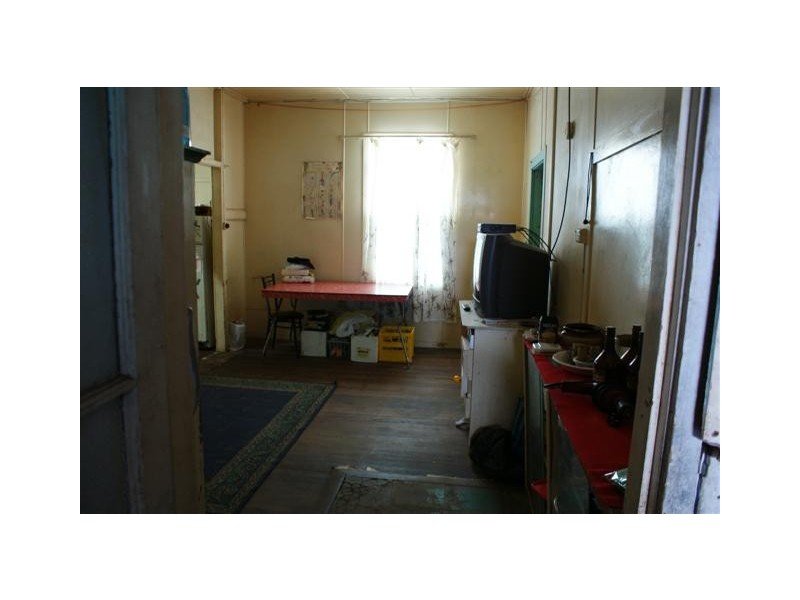 11 Victoria Street, Biggenden QLD 4621