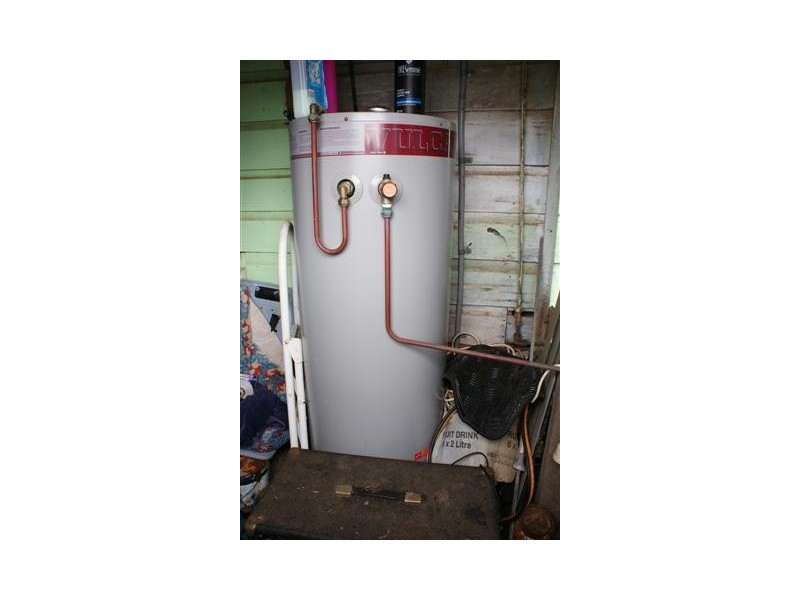 11 Victoria Street, Biggenden QLD 4621