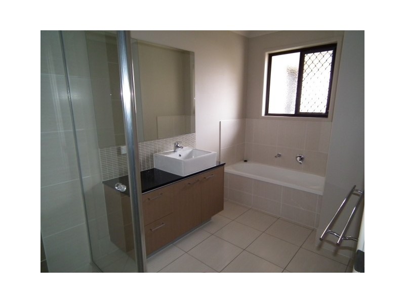 47 Lady Penrhyn Drive, Eli Waters QLD 4655