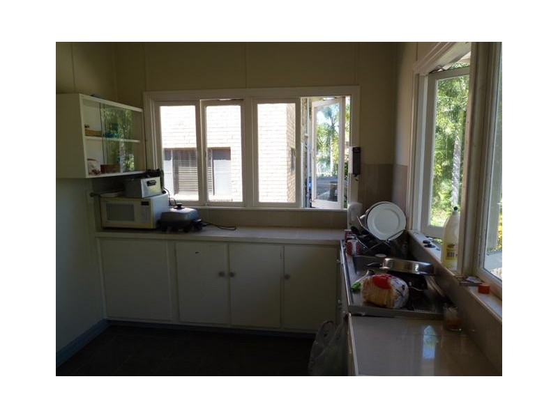 491 Esplanade, Torquay QLD 4655