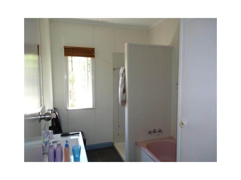 491 Esplanade, Torquay QLD 4655