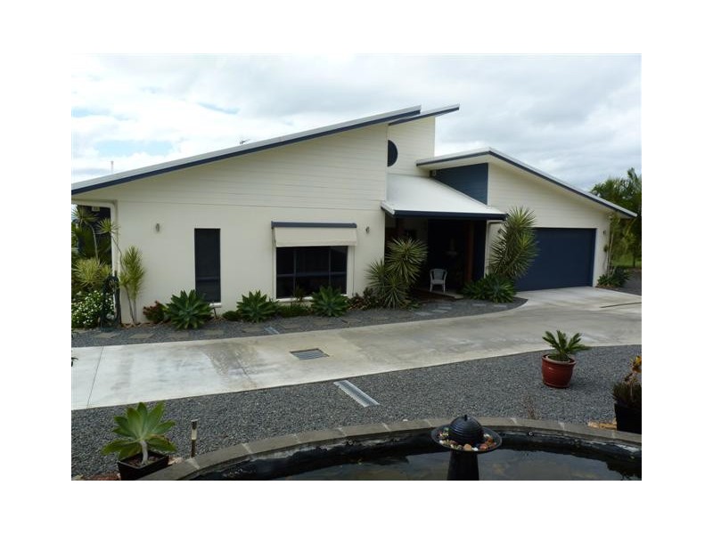 17 Cove Boulevard, River Heads QLD 4655