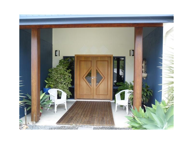 17 Cove Boulevard, River Heads QLD 4655