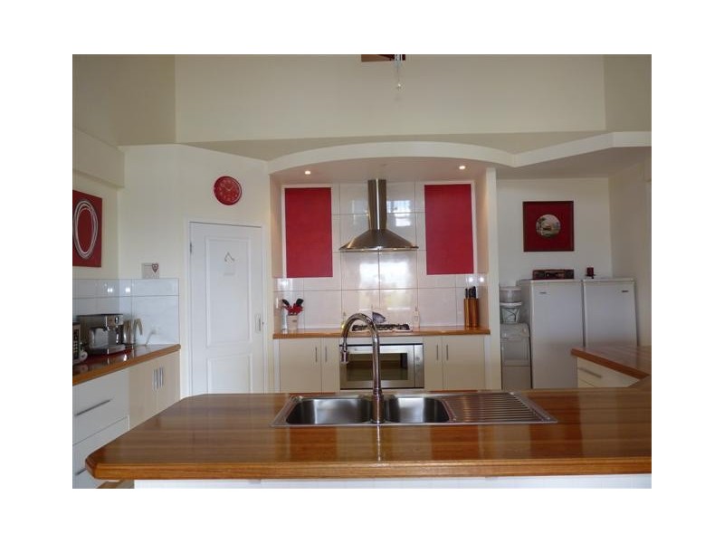 17 Cove Boulevard, River Heads QLD 4655