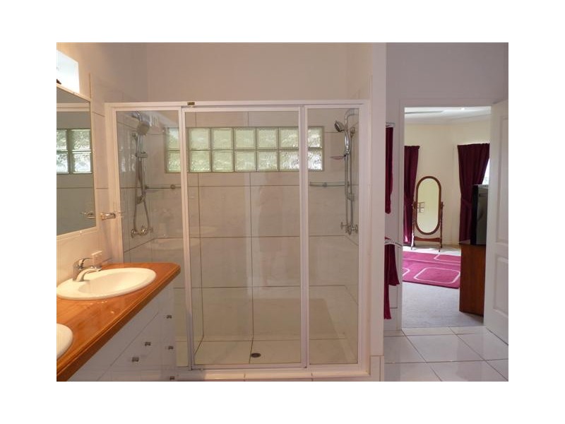 17 Cove Boulevard, River Heads QLD 4655