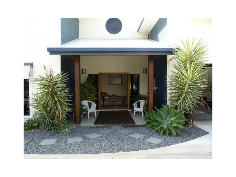 17 Cove Boulevard, River Heads QLD 4655