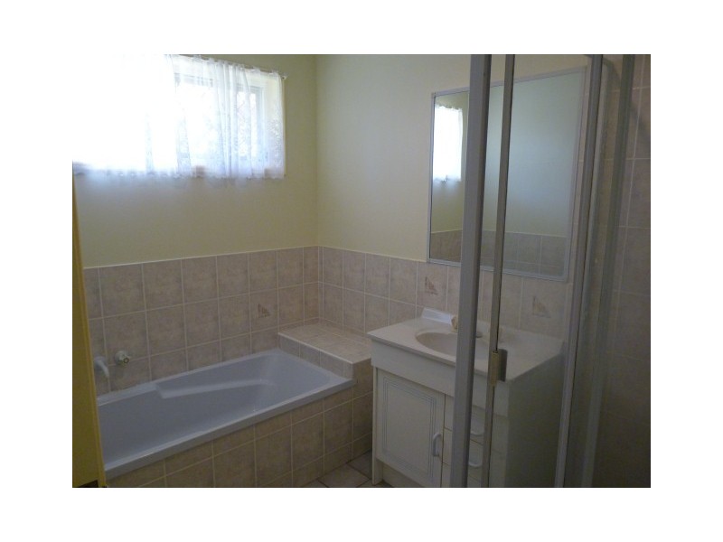 125 Robert Street, Torquay QLD 4655