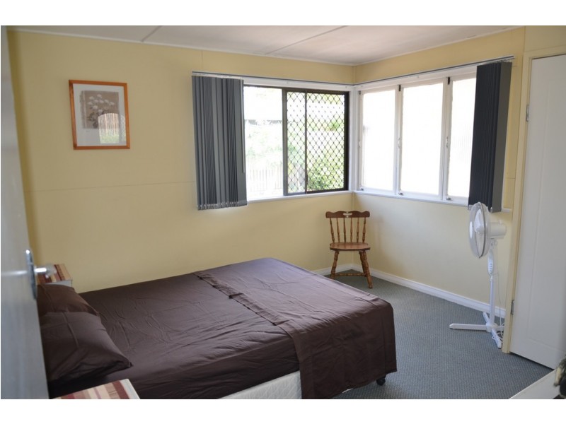 11 Totness Street, Scarness QLD 4655