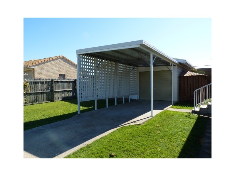 5 Barnstaple St, Torquay QLD 4655