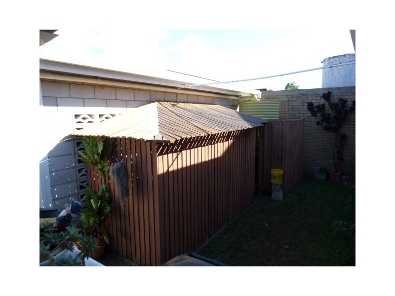 5 Barnstaple St, Torquay QLD 4655