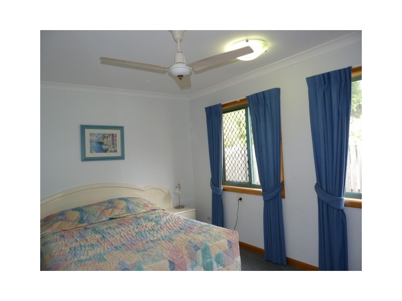 6 Pilot Street, Urangan QLD 4655