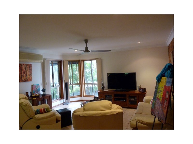25 Baird Drive, Pialba QLD 4655