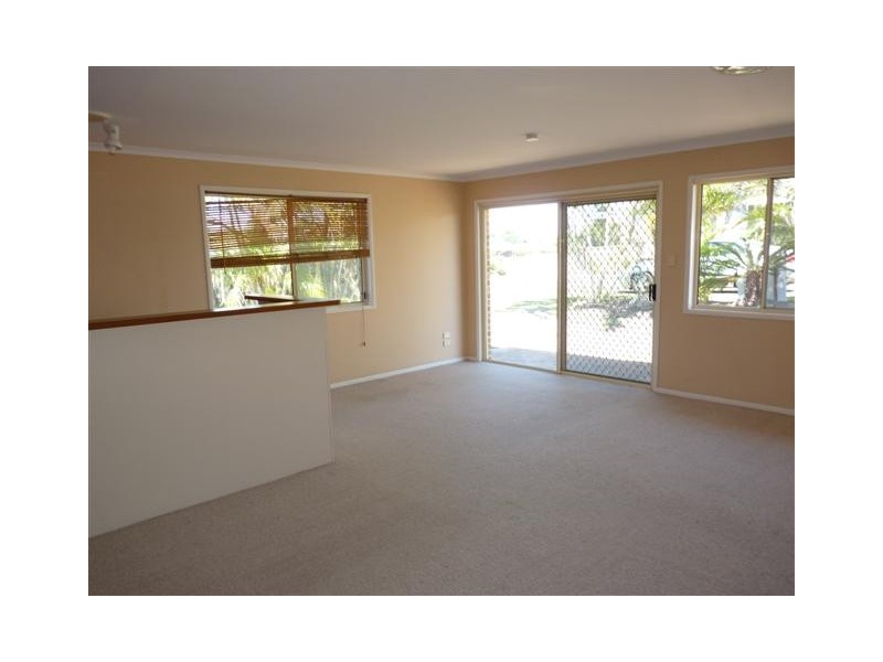 85 Christensen Street, Urraween QLD 4655