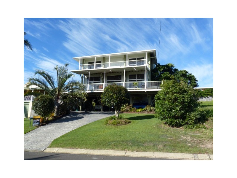 15 Waigani Ave, Kawungan QLD 4655