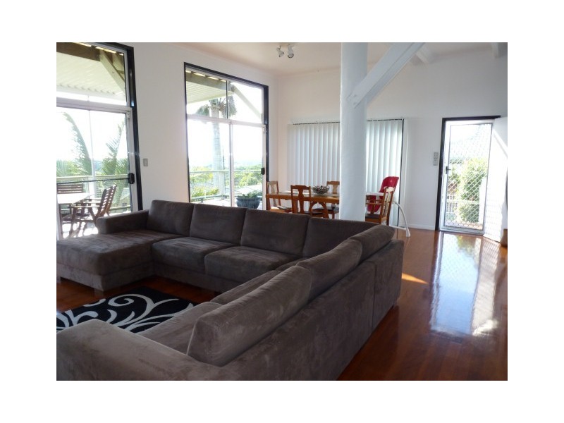 15 Waigani Ave, Kawungan QLD 4655