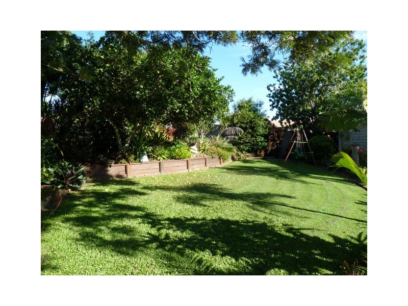 15 Waigani Ave, Kawungan QLD 4655