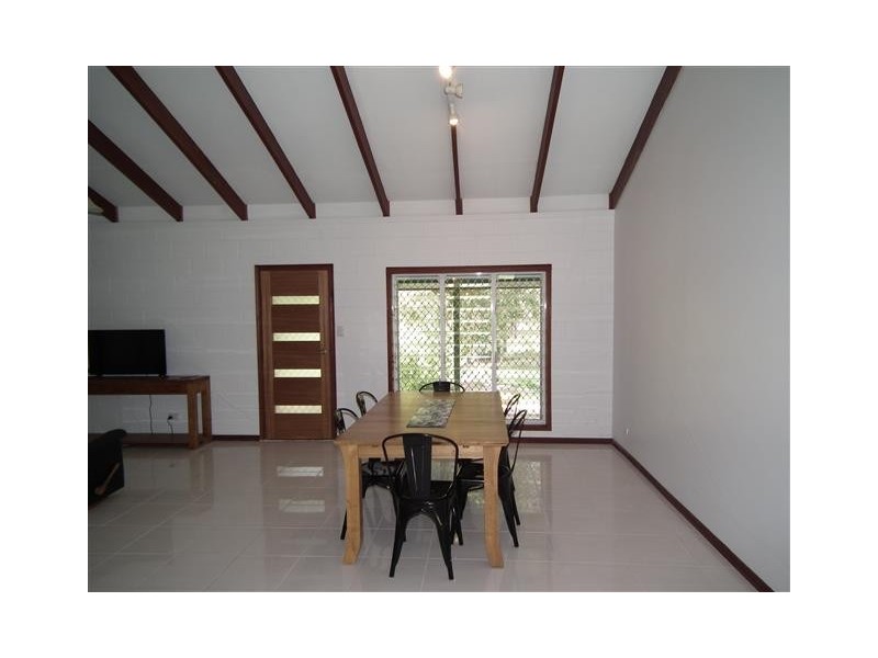 21 Barallen Close, Booral QLD 4655