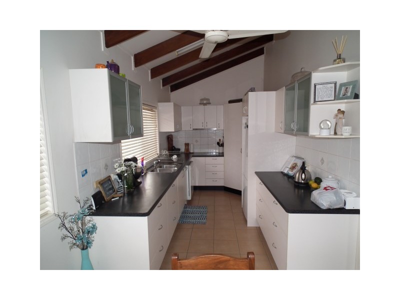 7 Par Court, Urraween QLD 4655