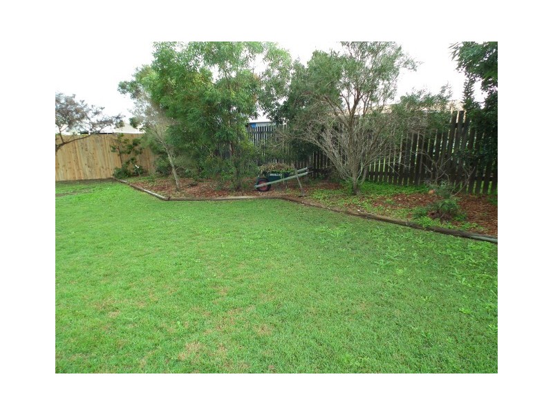 7 Par Court, Urraween QLD 4655