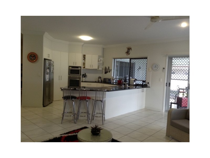 13 Rochester Court, Urraween QLD 4655
