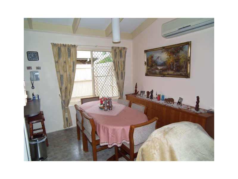 117 Hammond Street, Urangan QLD 4655