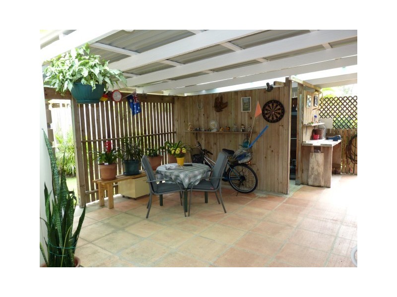 117 Hammond Street, Urangan QLD 4655