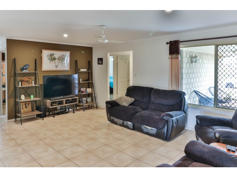 28 Gunsynd Way, Point Vernon QLD 4655
