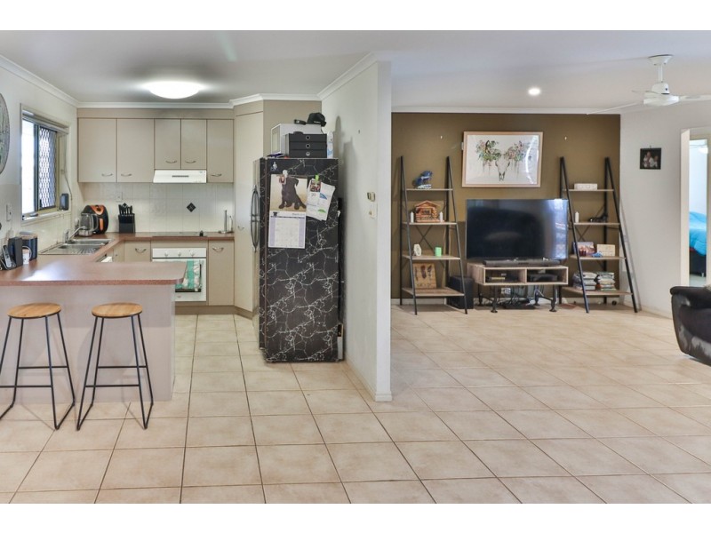 28 Gunsynd Way, Point Vernon QLD 4655
