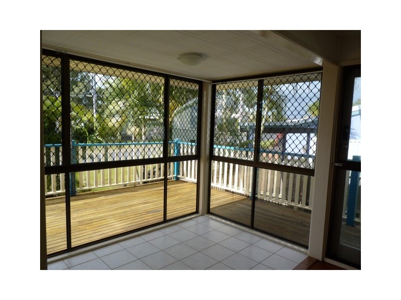 9 Island Outlook, River Heads QLD 4655