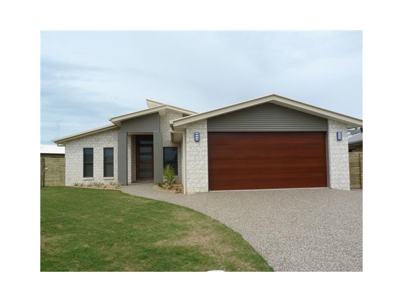 7 Belleni Court, Point Vernon QLD 4655