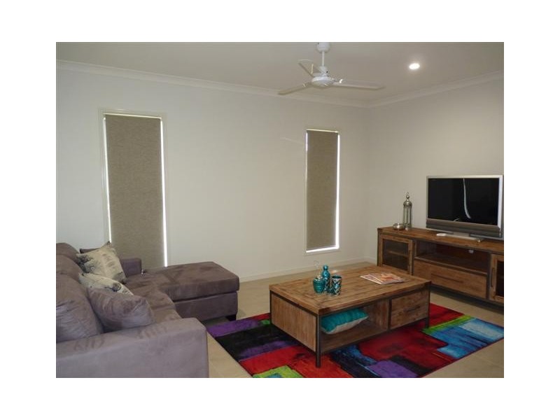 7 Belleni Court, Point Vernon QLD 4655