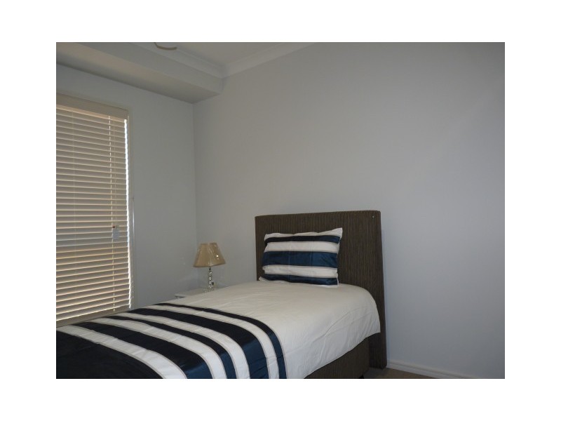 7 Belleni Court, Point Vernon QLD 4655