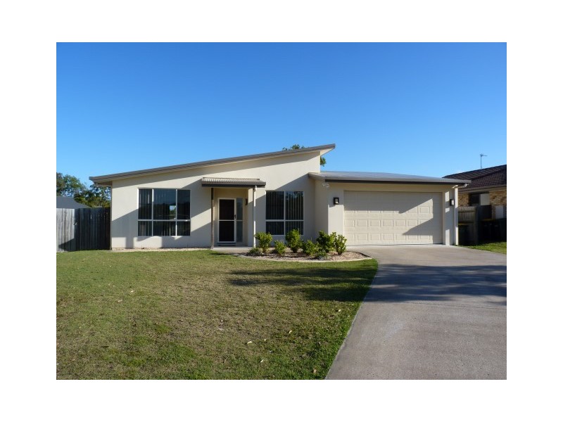 20 Whipbird Court, Urangan QLD 4655