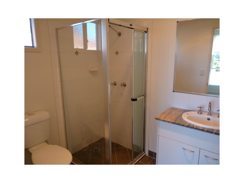 20 Whipbird Court, Urangan QLD 4655