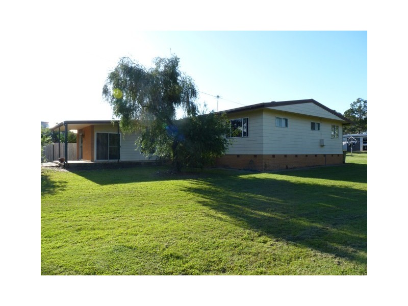 26 Corfield Street, Point Vernon QLD 4655
