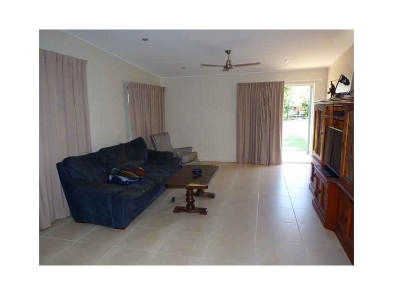 26 Corfield Street, Point Vernon QLD 4655