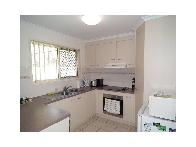 70 Banksia Street, Point Vernon QLD 4655