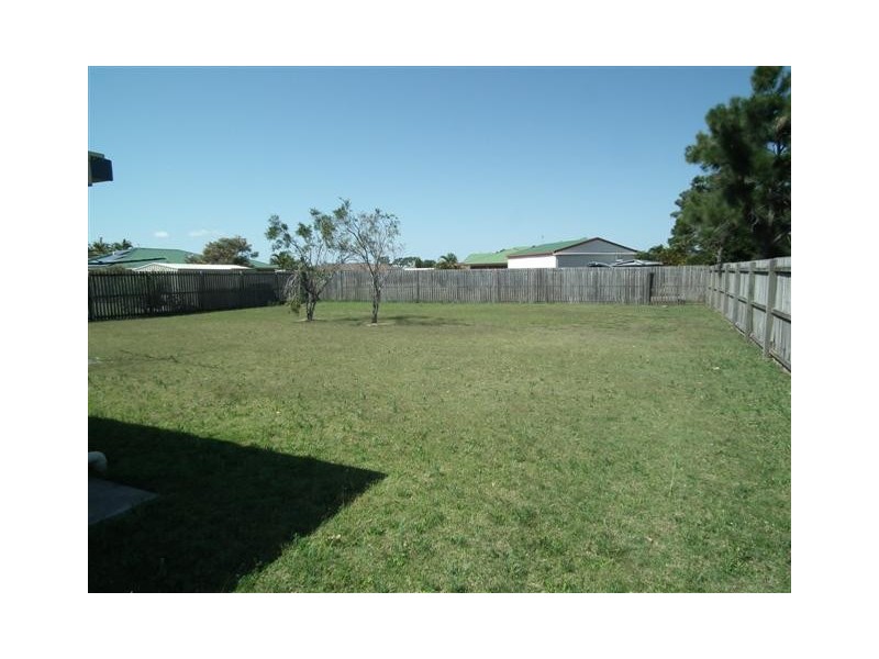 70 Banksia Street, Point Vernon QLD 4655