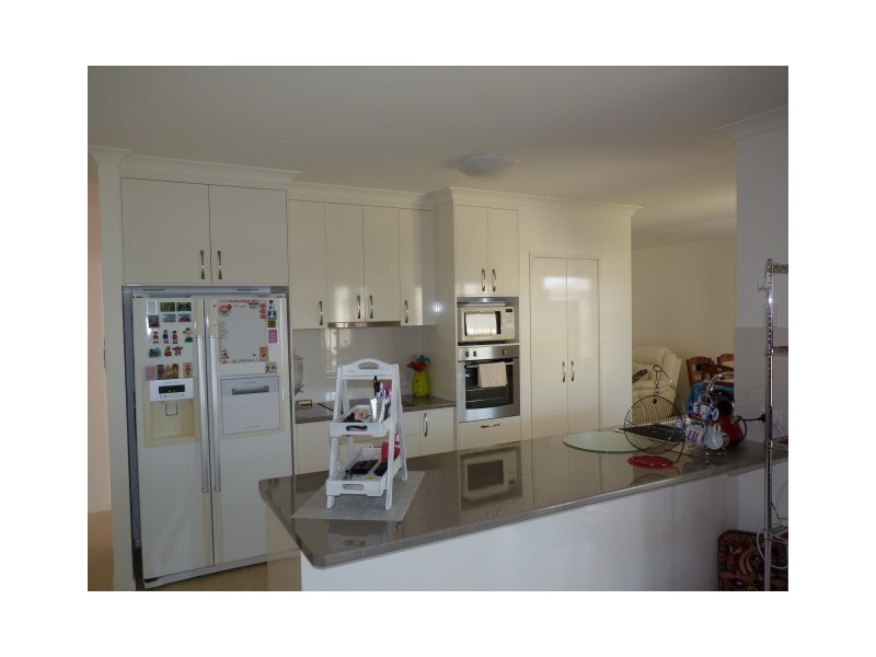 10 Duke Court, Urraween QLD 4655
