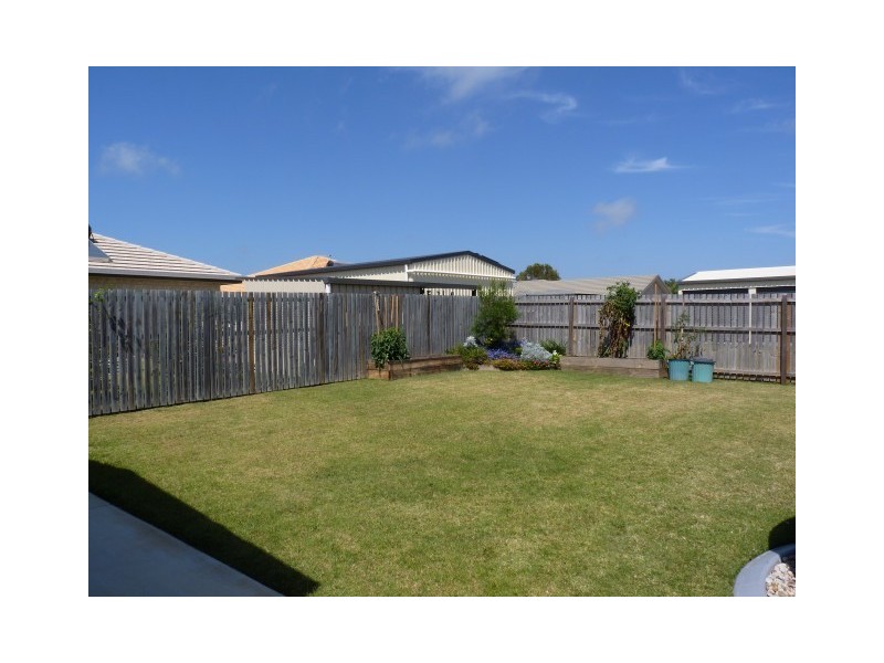 10 Duke Court, Urraween QLD 4655
