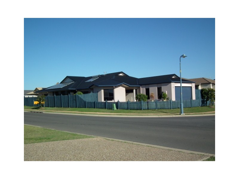 2 Kemble Way, Urraween QLD 4655