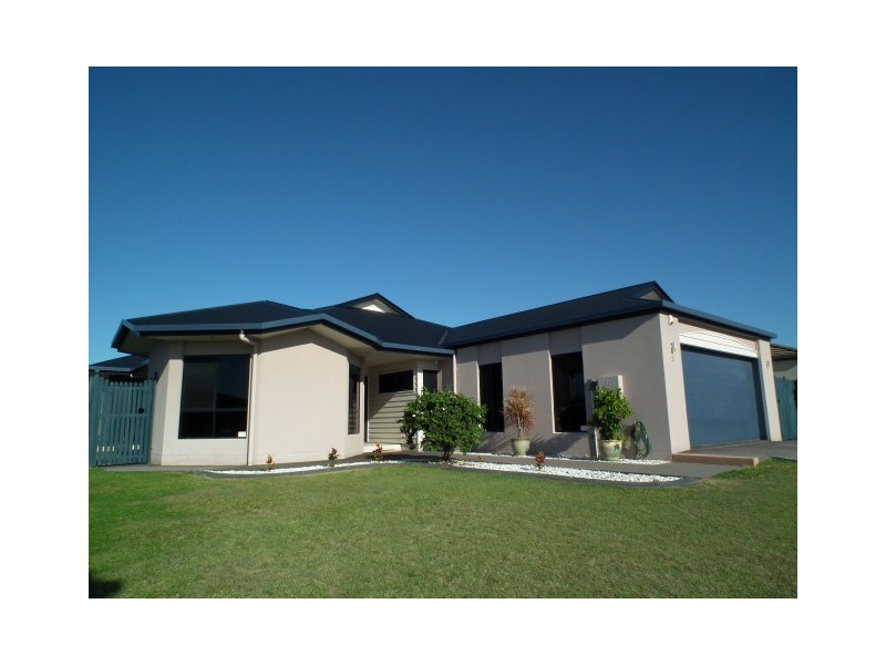 2 Kemble Way, Urraween QLD 4655
