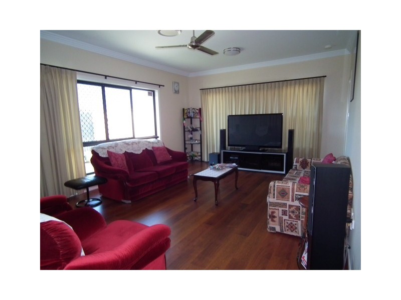 2 Kemble Way, Urraween QLD 4655
