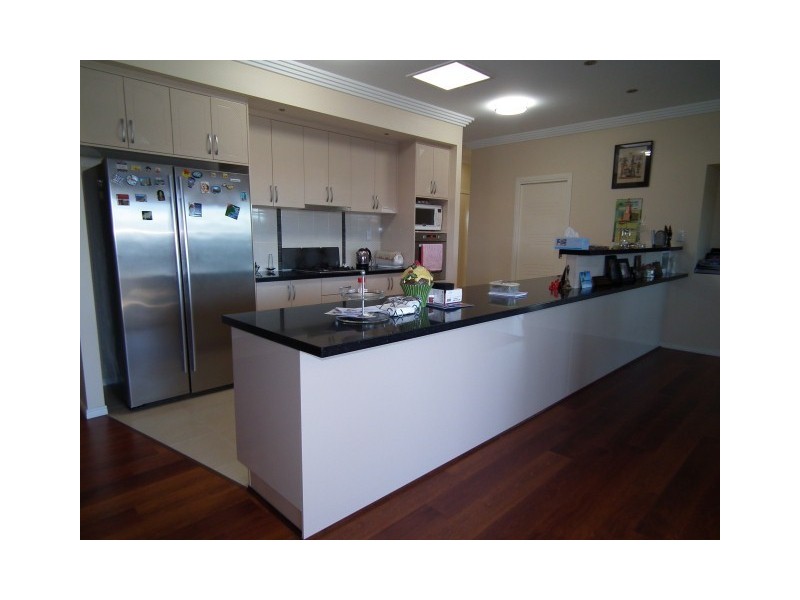 2 Kemble Way, Urraween QLD 4655