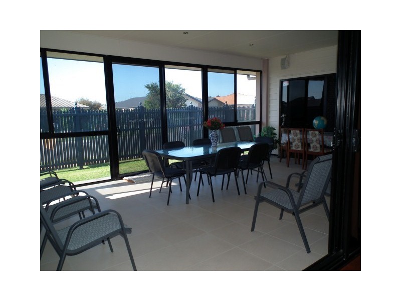 2 Kemble Way, Urraween QLD 4655