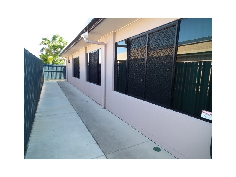 2 Kemble Way, Urraween QLD 4655
