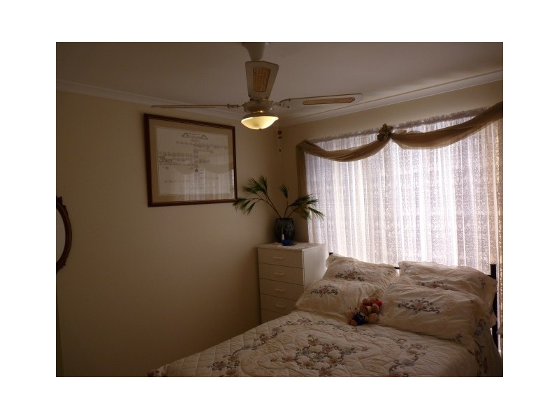 9 Woodland Close, Torquay QLD 4655