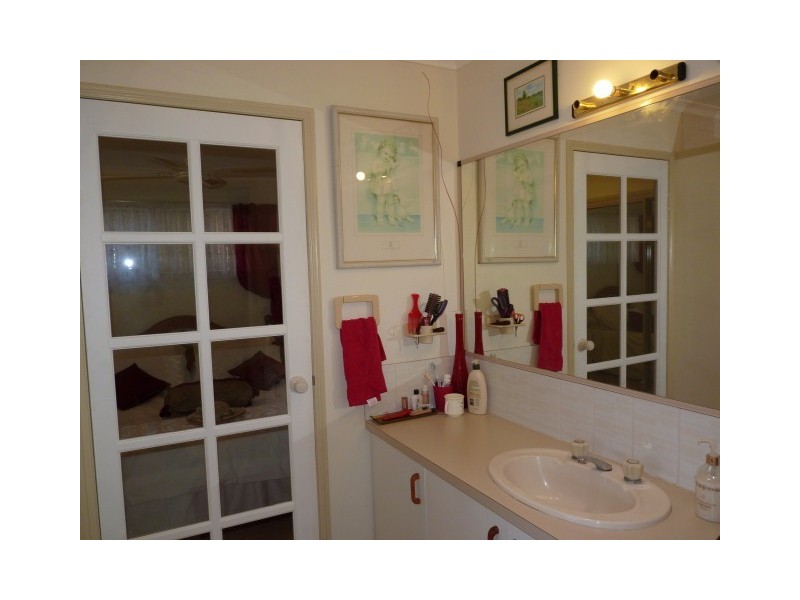 9 Woodland Close, Torquay QLD 4655