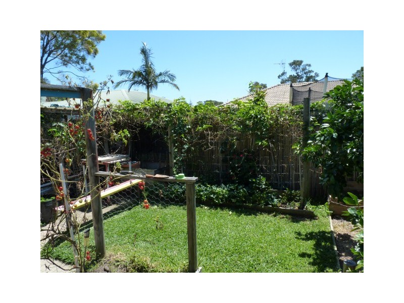 9 Woodland Close, Torquay QLD 4655